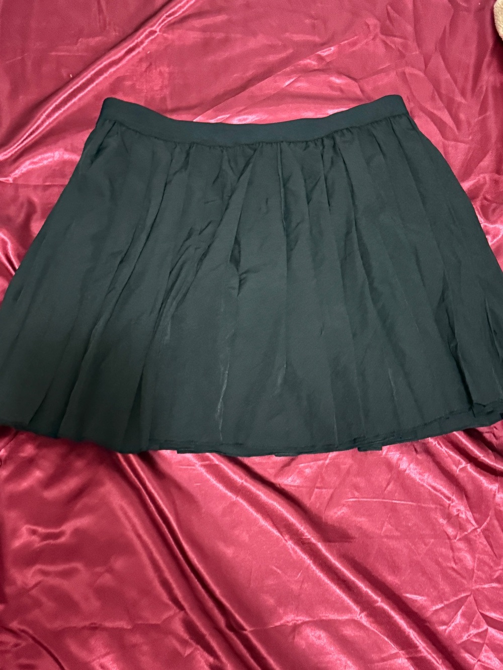 Fashion Nova Black Pleated Mini Skirt